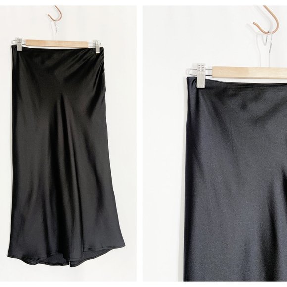 BLACK SILKY SLIP SKIRT by HOLLISTER / size Small - Picture 2 of 4